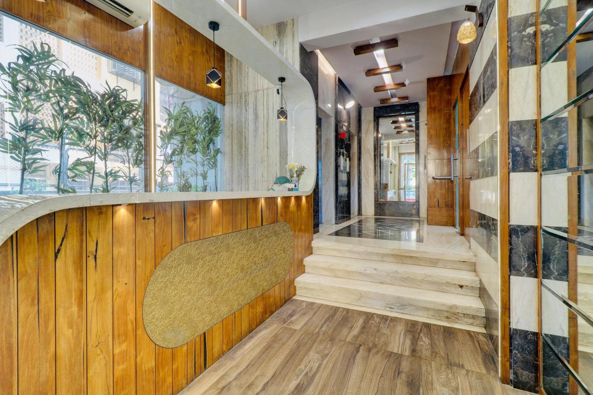 Home2 Studio Apartments ムンバイ エクステリア 写真